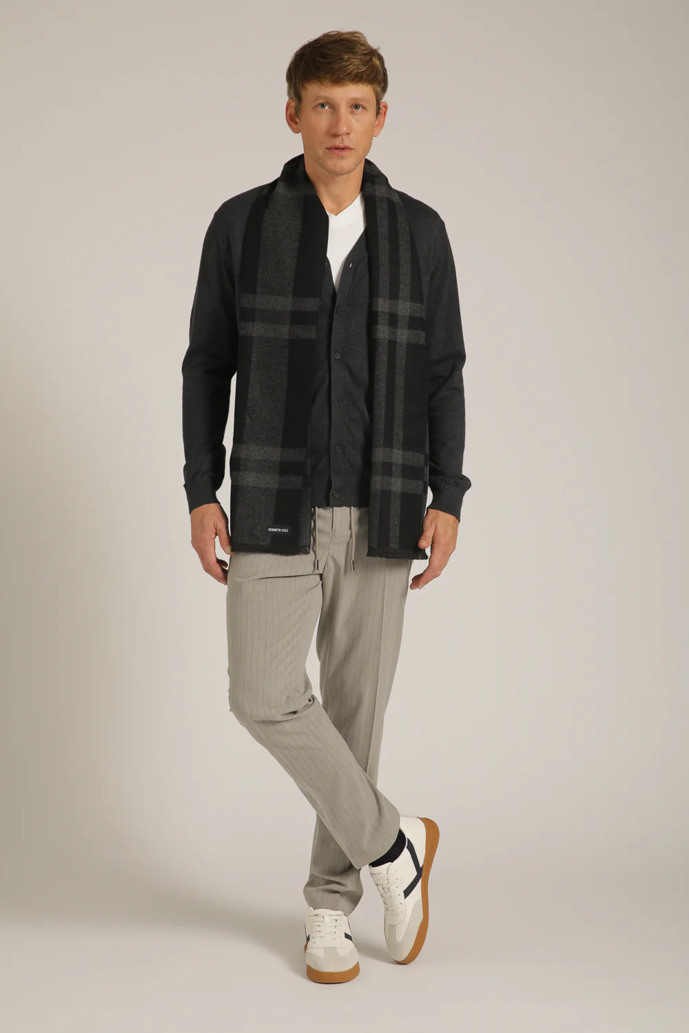 Buttoned Cardingan - Image 11