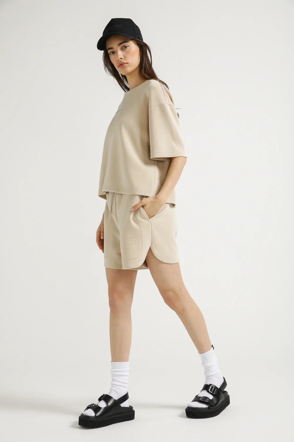 Boxy T-shirt with 3/4 sleeves - Image 2