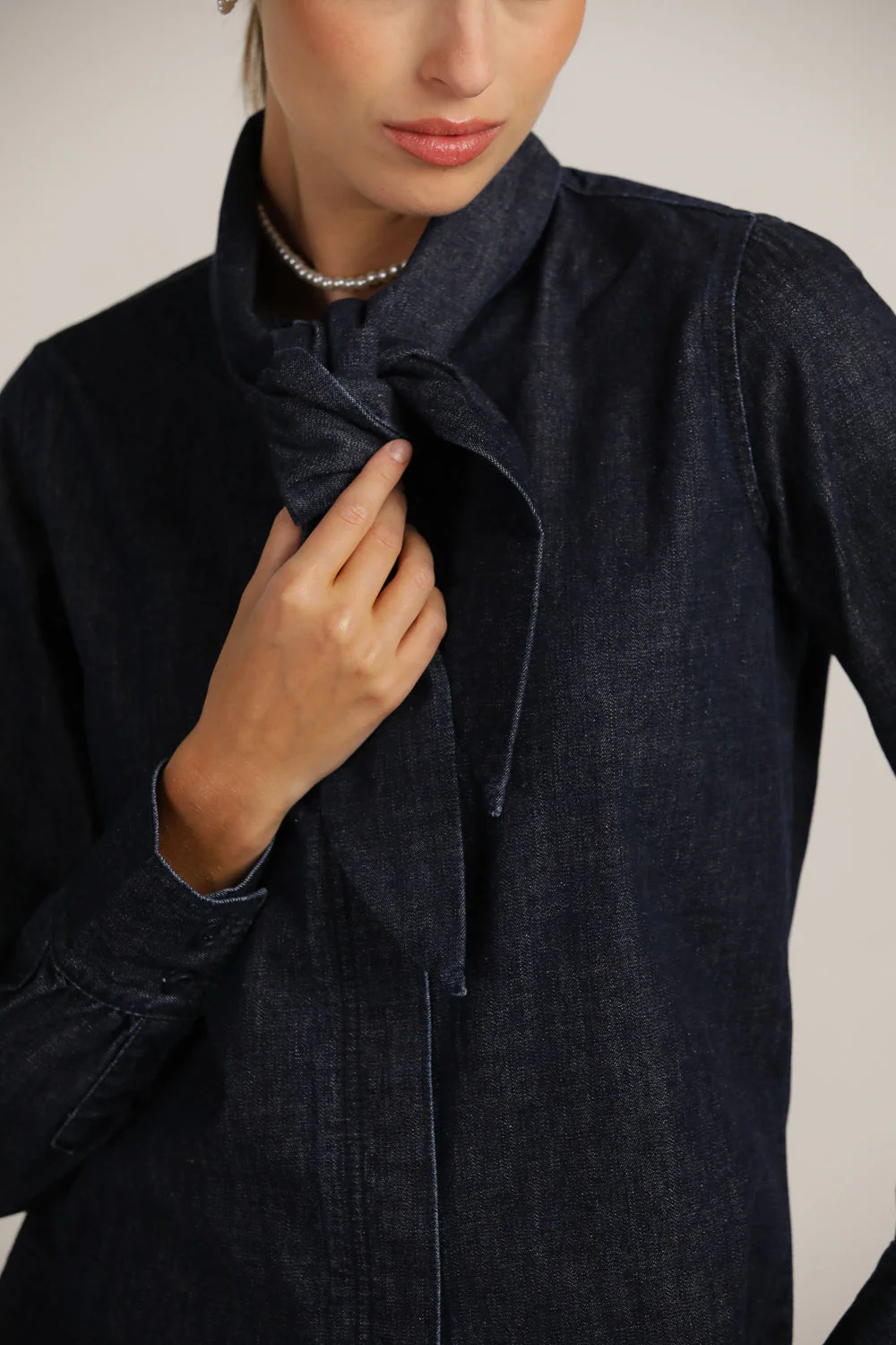 Buttoned Denim Shirt - Image 3