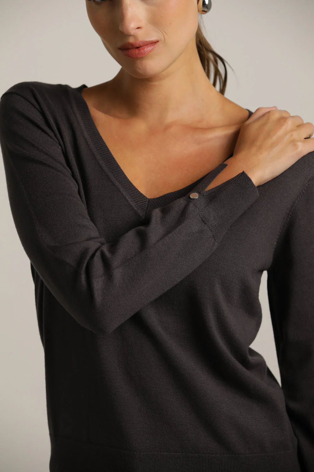 V Neck Knits Top - Image 14