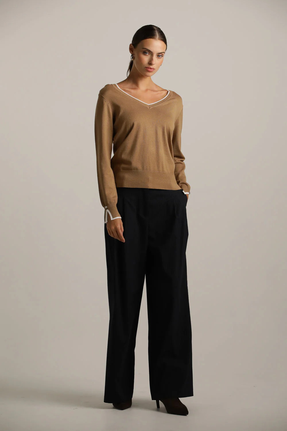 V Neck Knits Top - Image 2