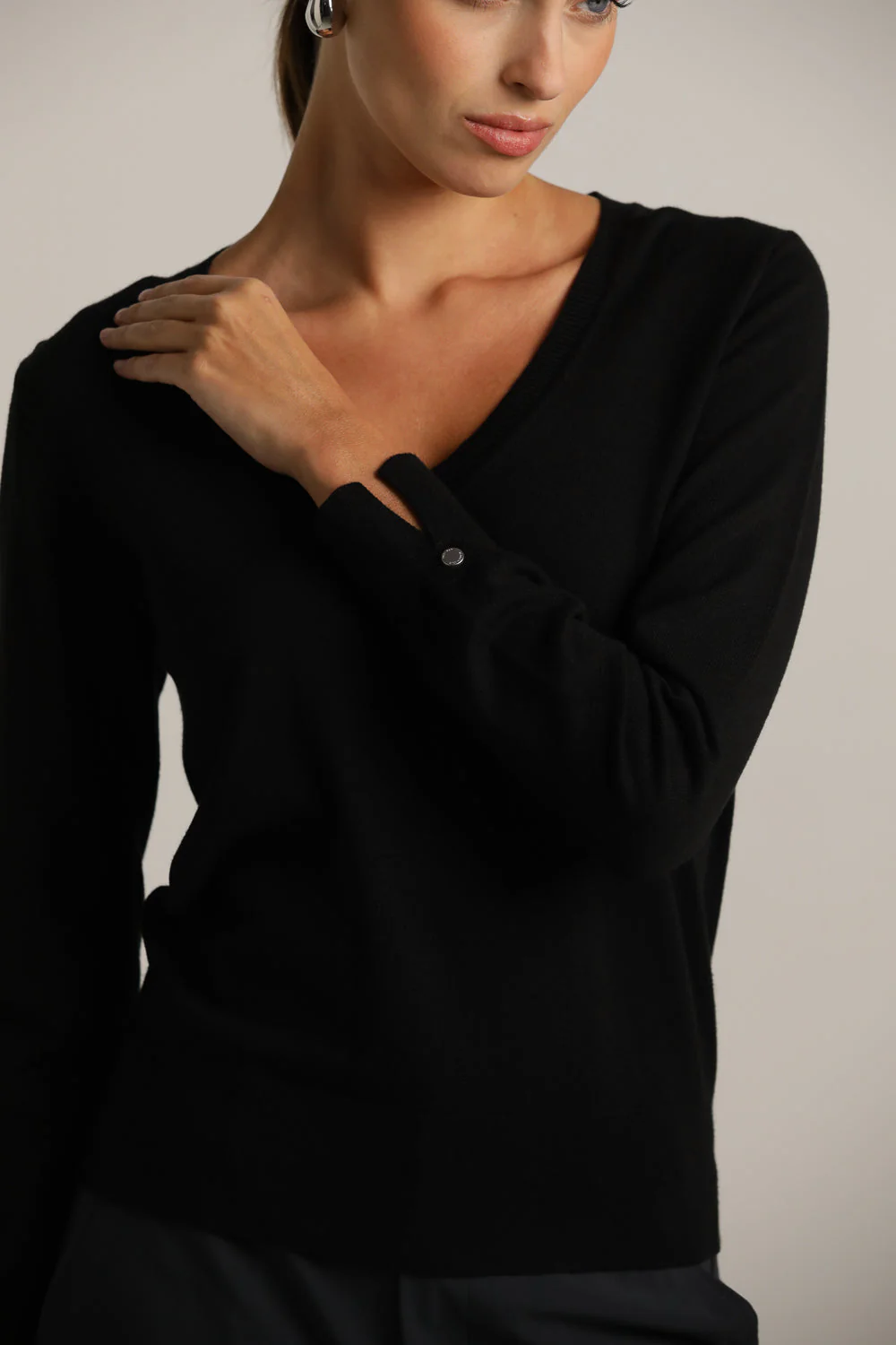 V Neck Knits Top - Image 21