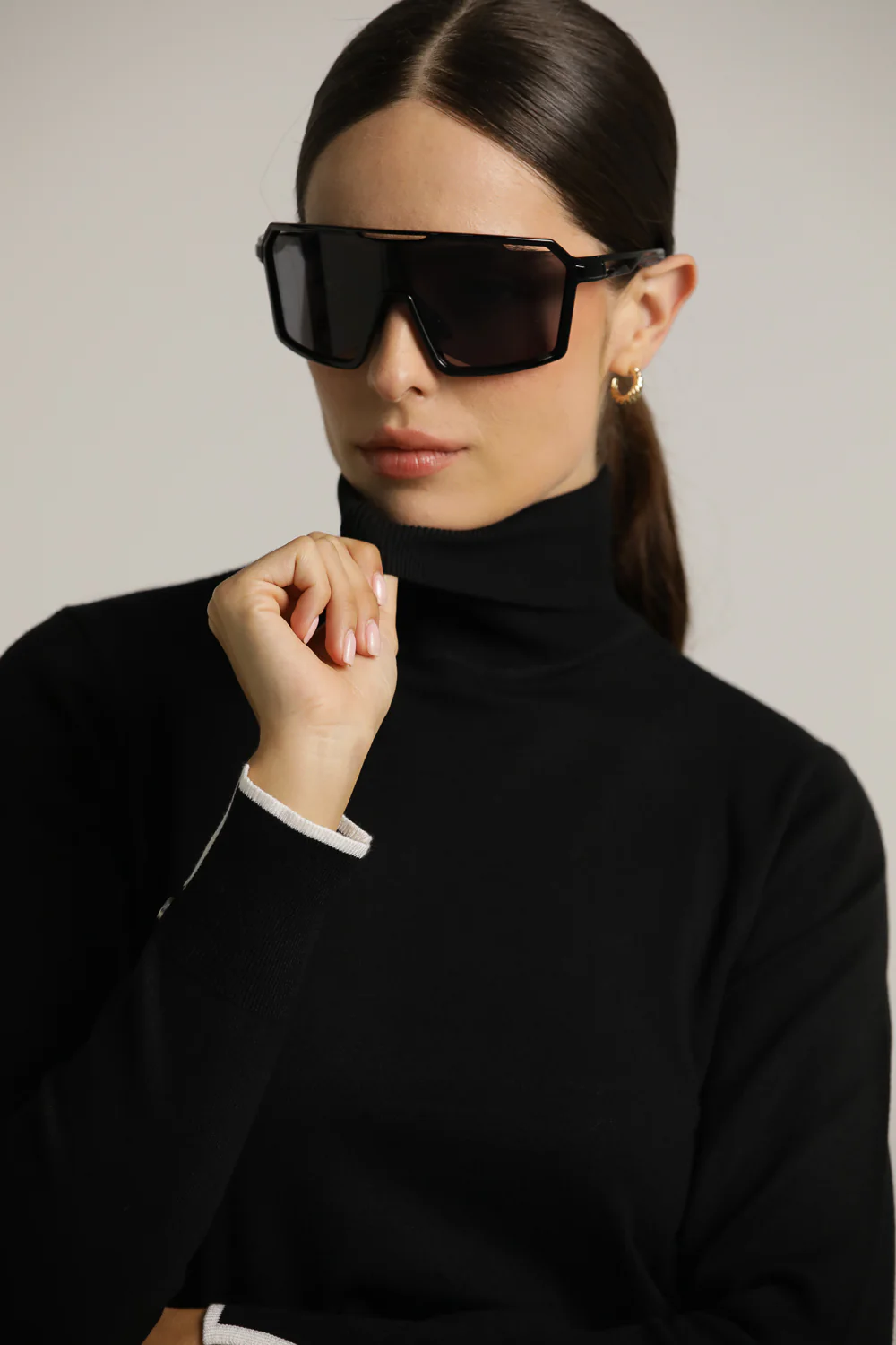 Turtleneck Knit - Image 19