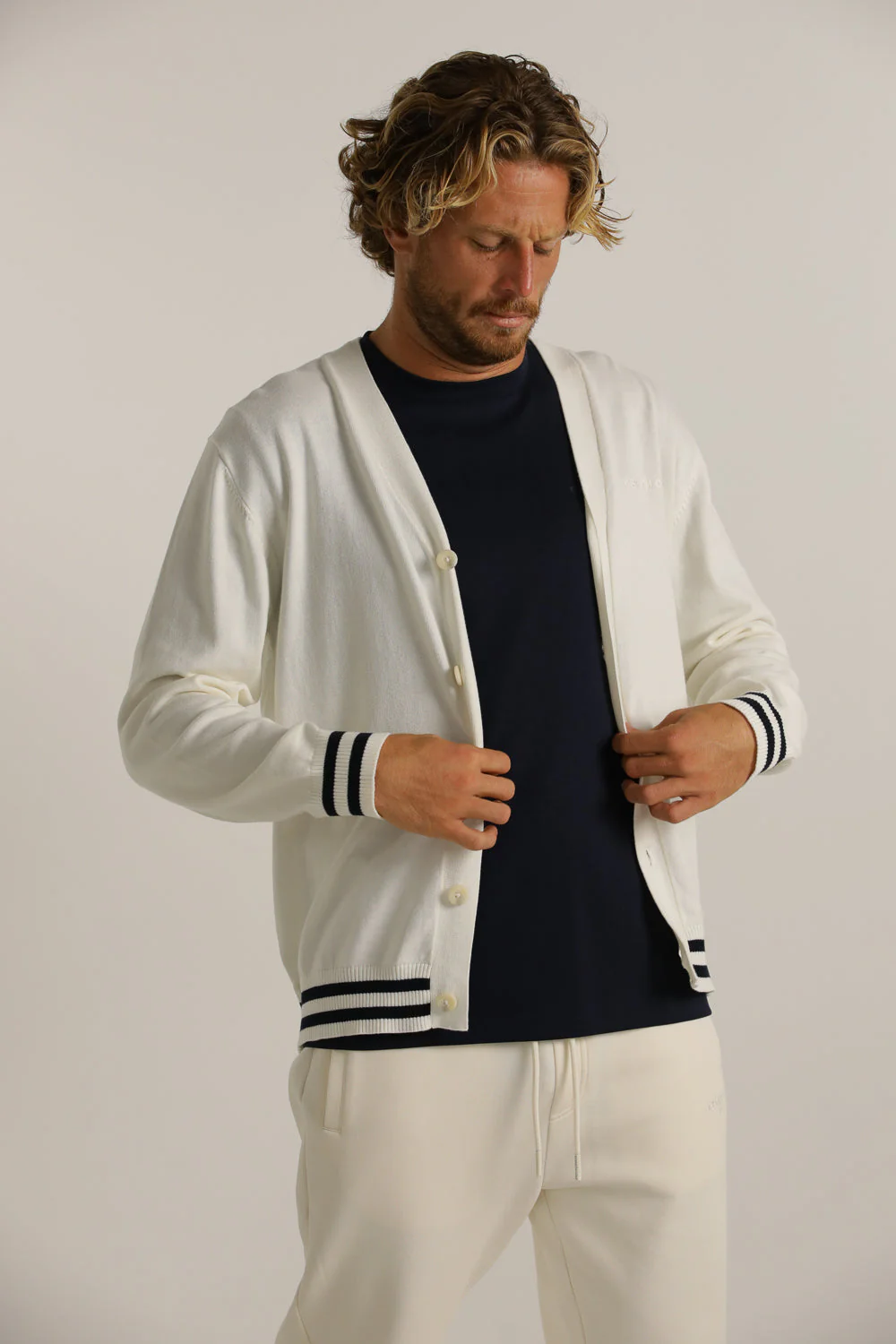 V Neck Button Cardigan - Image 10