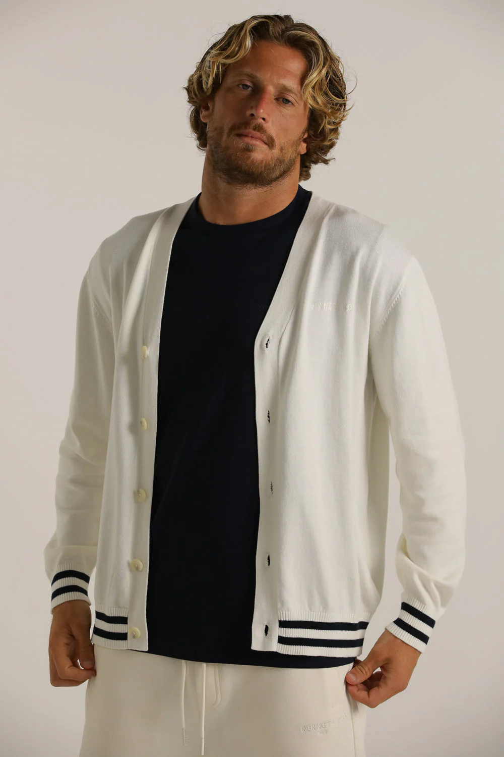 V Neck Button Cardigan - Image 14