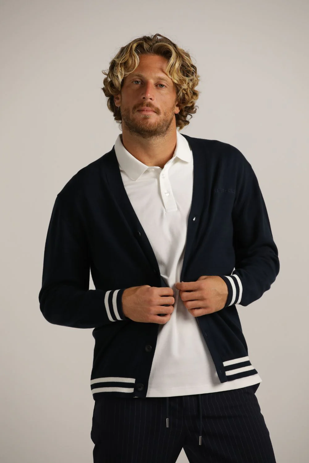 V Neck Button Cardigan - Image 18