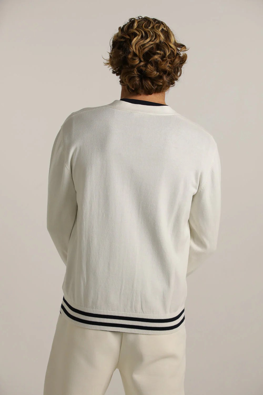 V Neck Button Cardigan - Image 5
