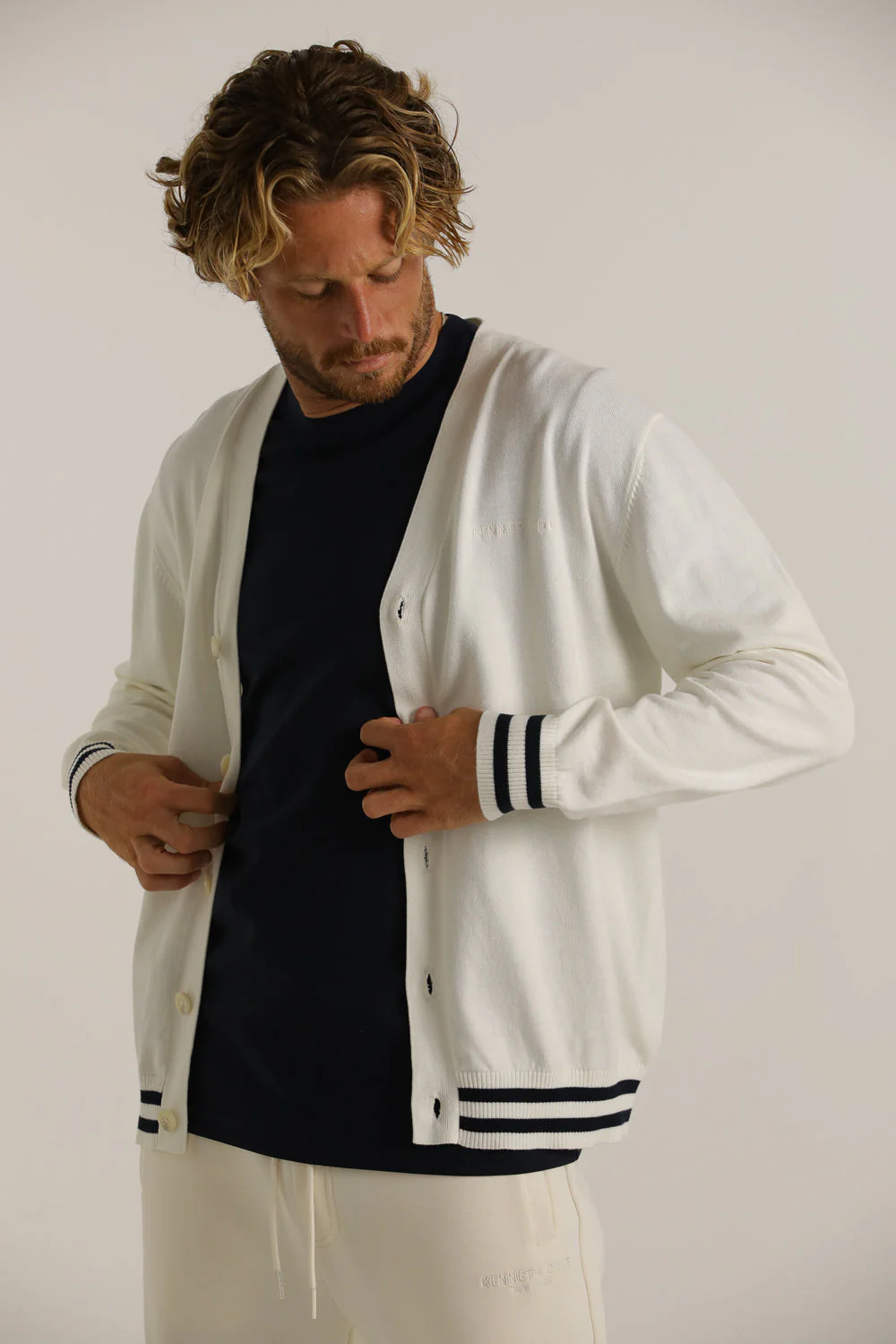 V Neck Button Cardigan - Image 7