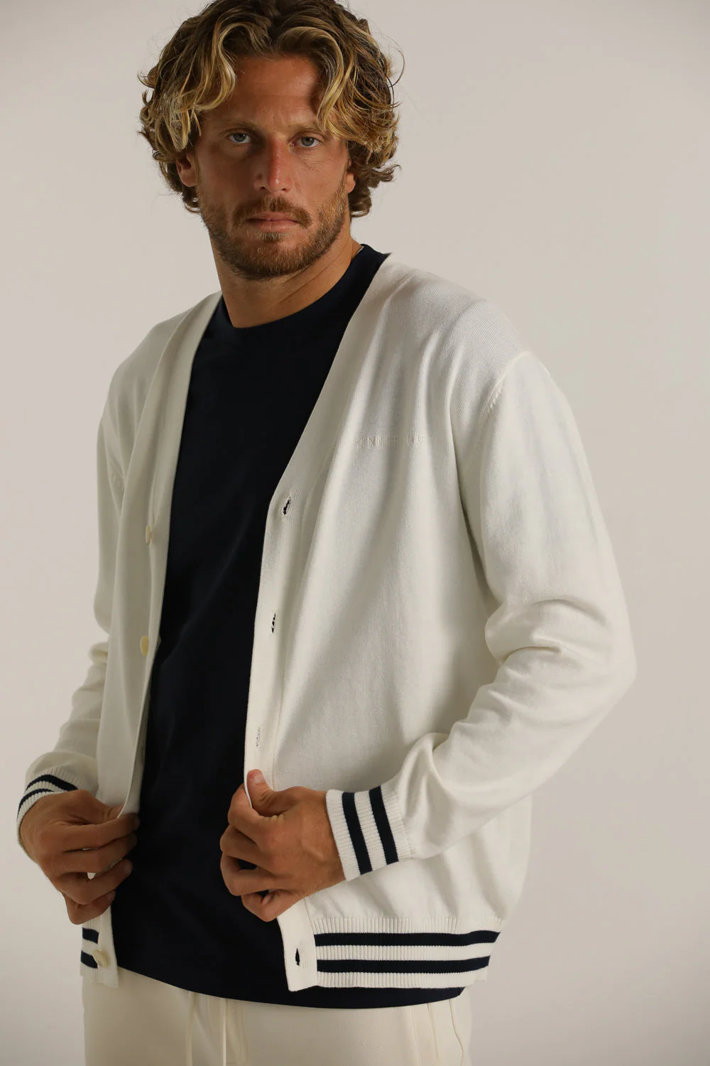 V Neck Button Cardigan - Image 9