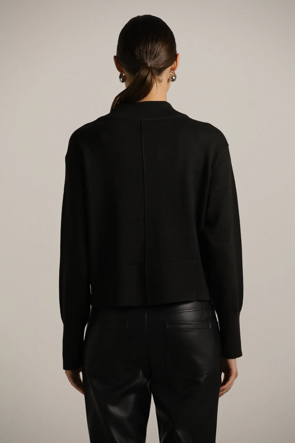 Cropped V Neck Knit - Image 5