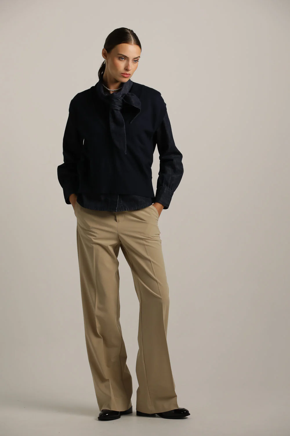 V Neck Knit Vest - Image 12