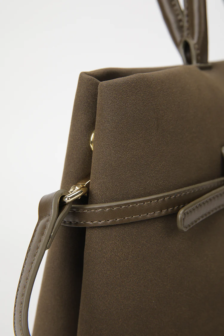 Elegant Handbag - Image 6