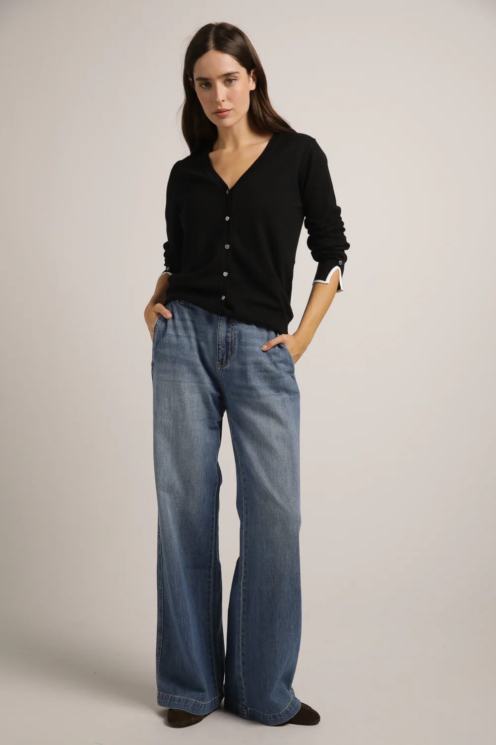 V Neck Cardigan - Image 22