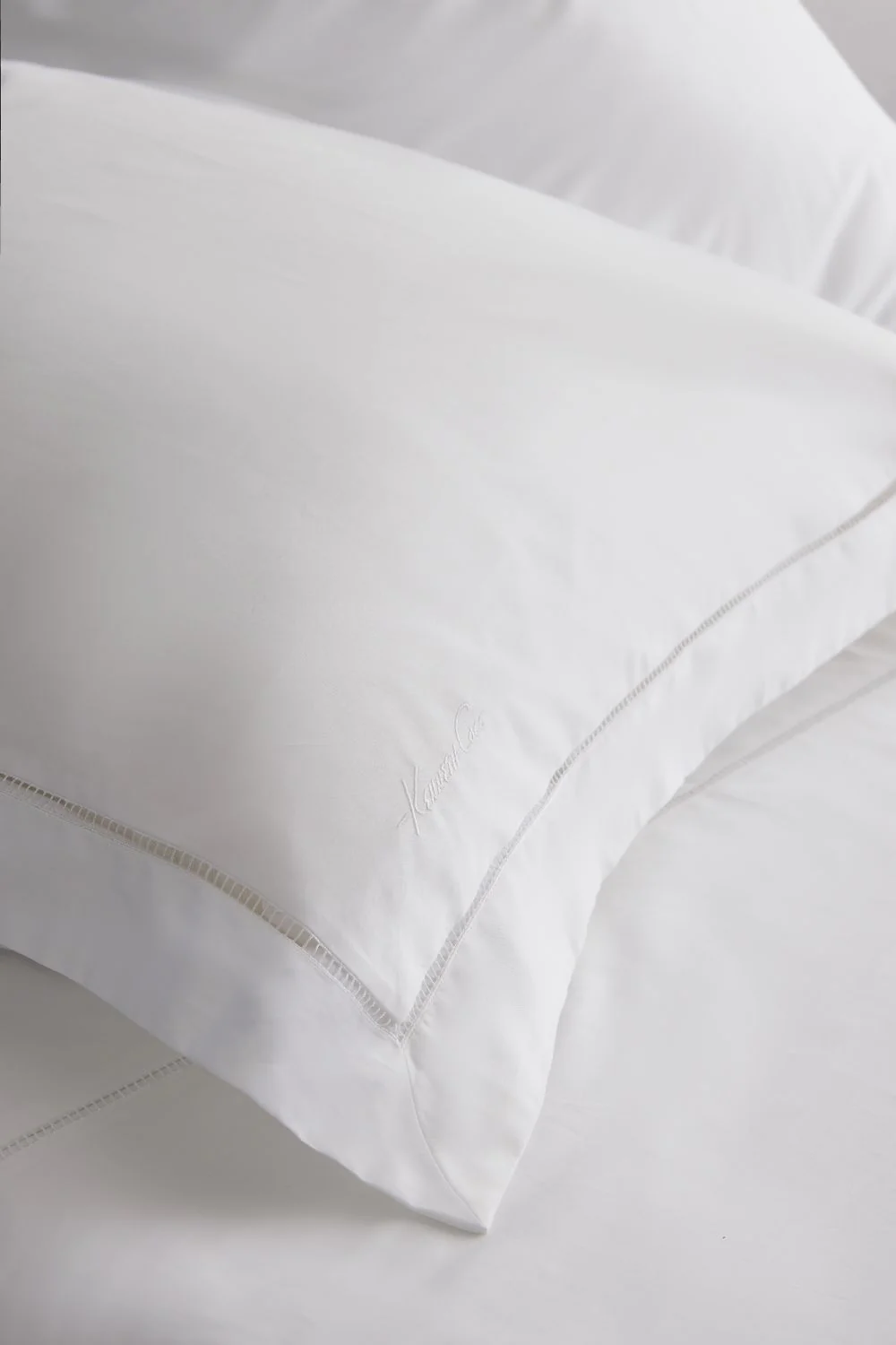 Flat Sheet White Signature Embrodered Sateen Set - Image 2