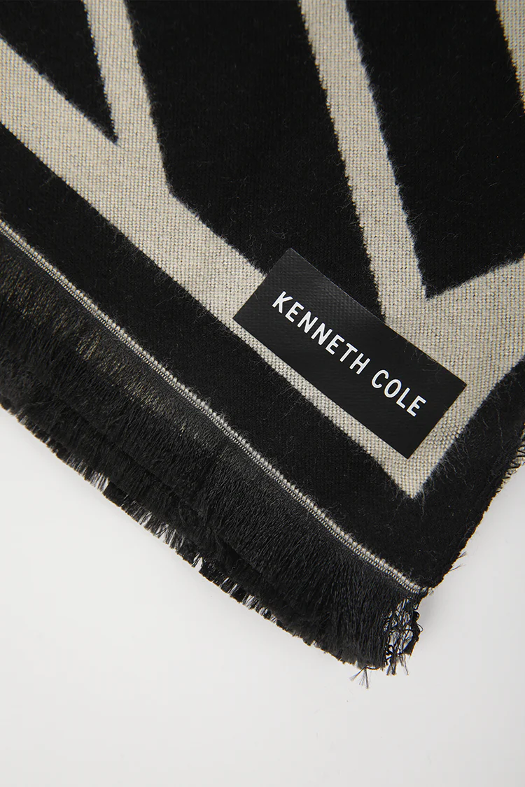 Graphic Jacquard Scarf - Image 3