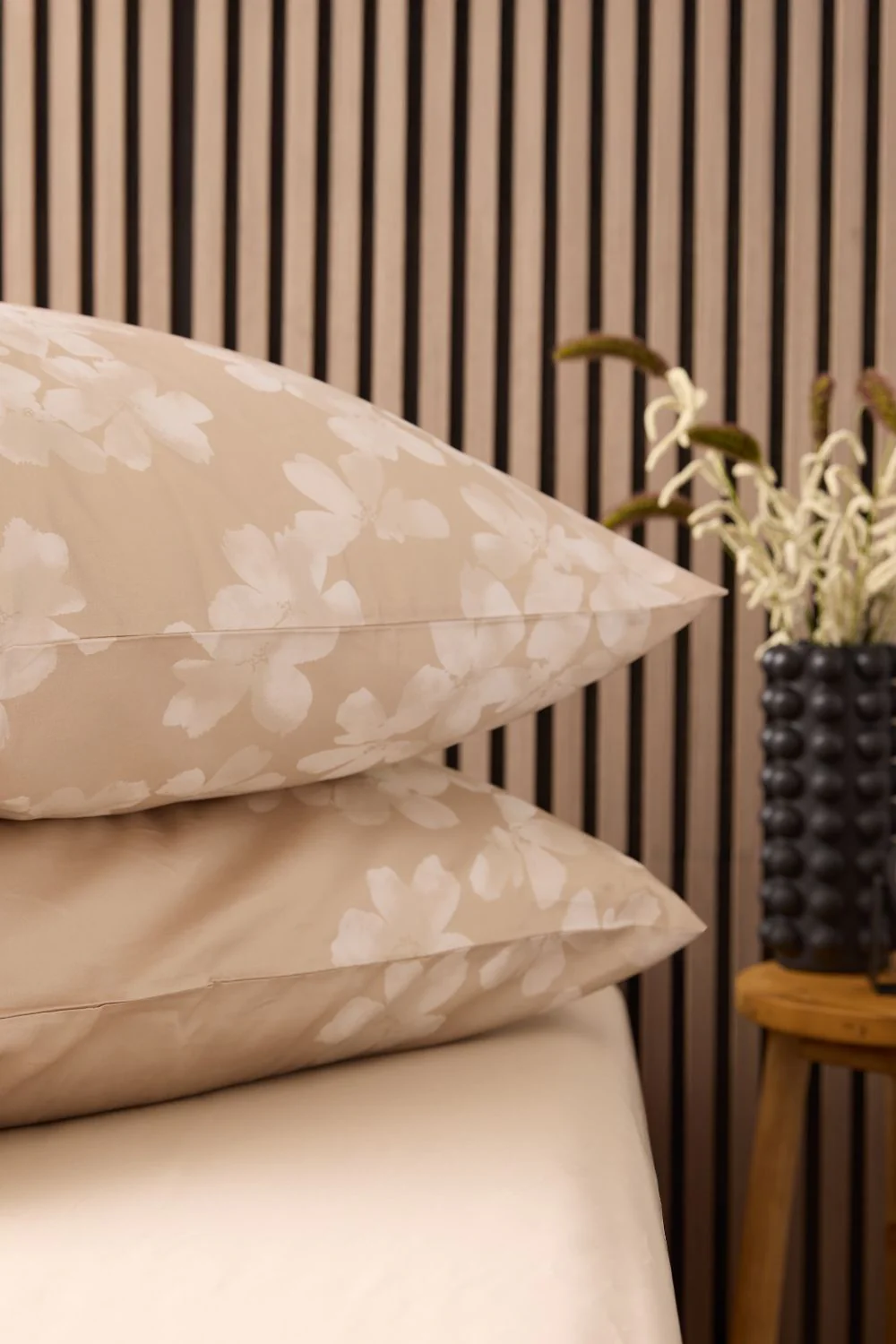 Floral Cotton Sateen Flat Sheet - Image 3