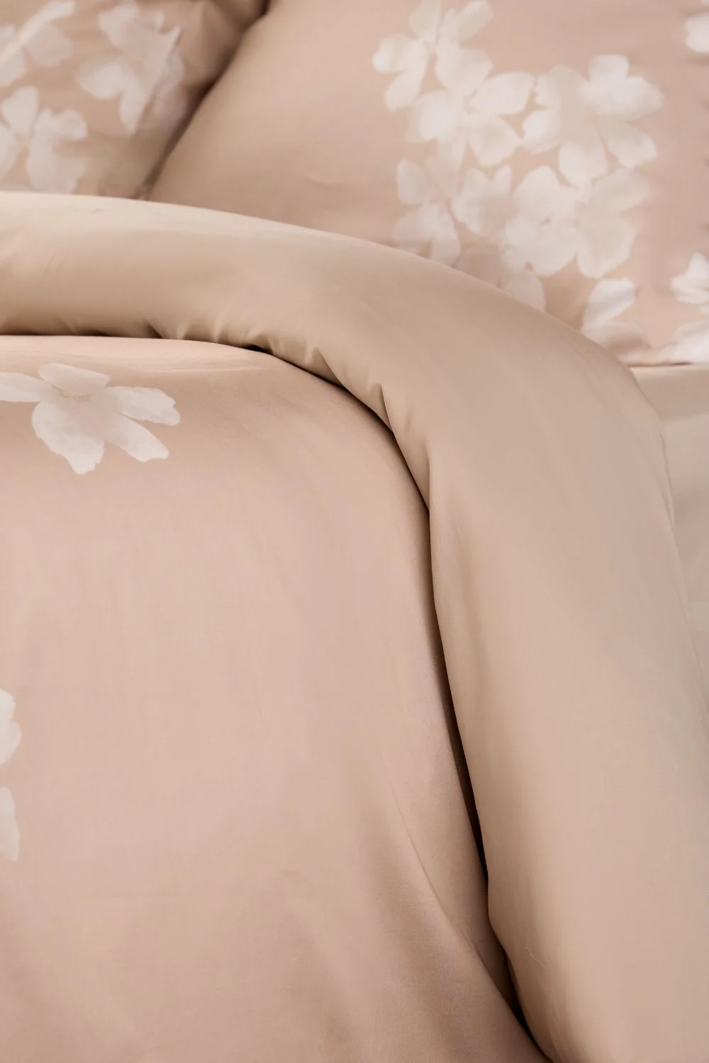 Floral Cotton Sateen Pillowcase - Image 3