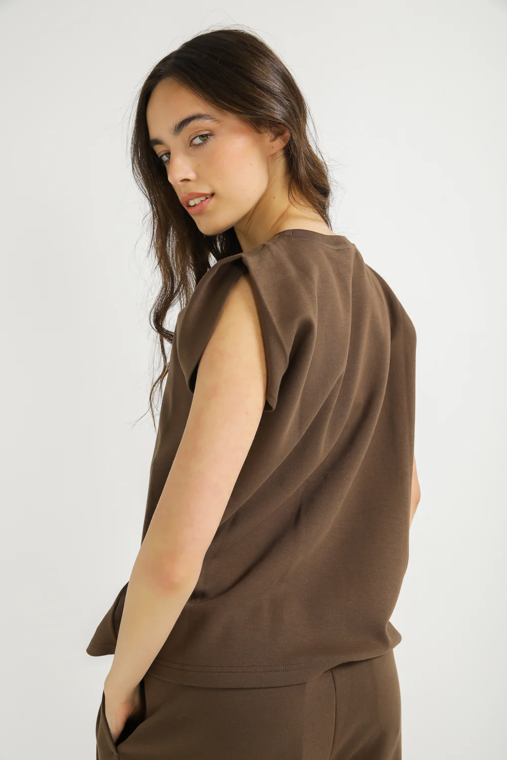 interlok sleevles tee - Image 11
