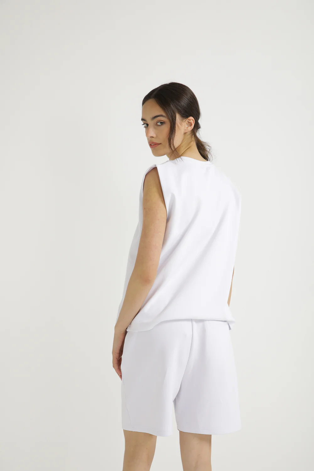 interlok sleevles tee - Image 6