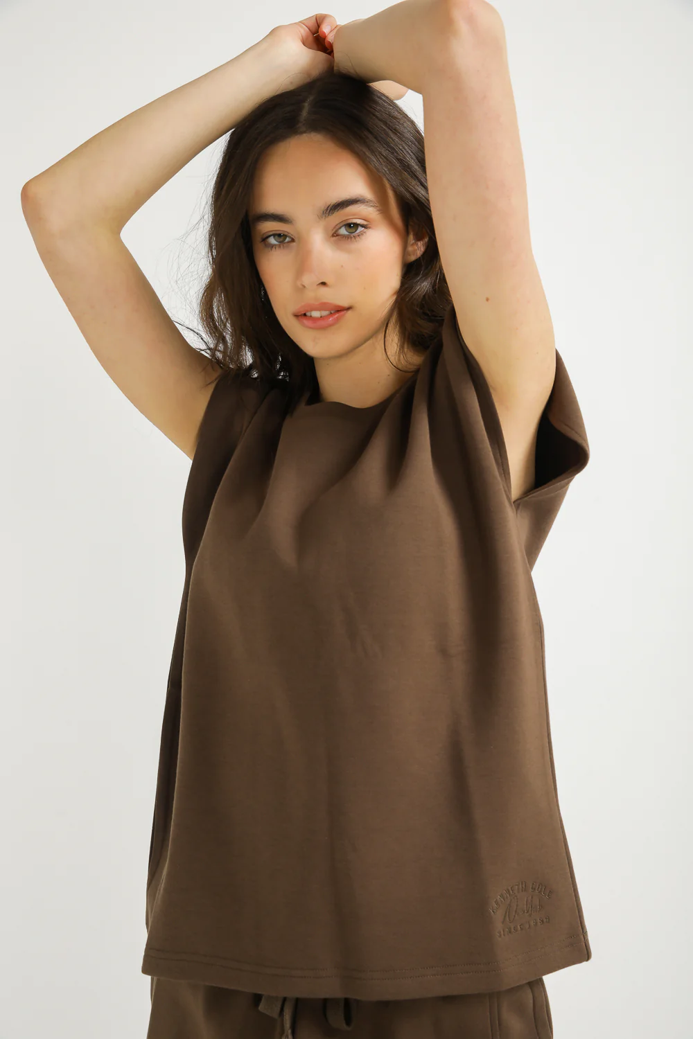 interlok sleevles tee - Image 9