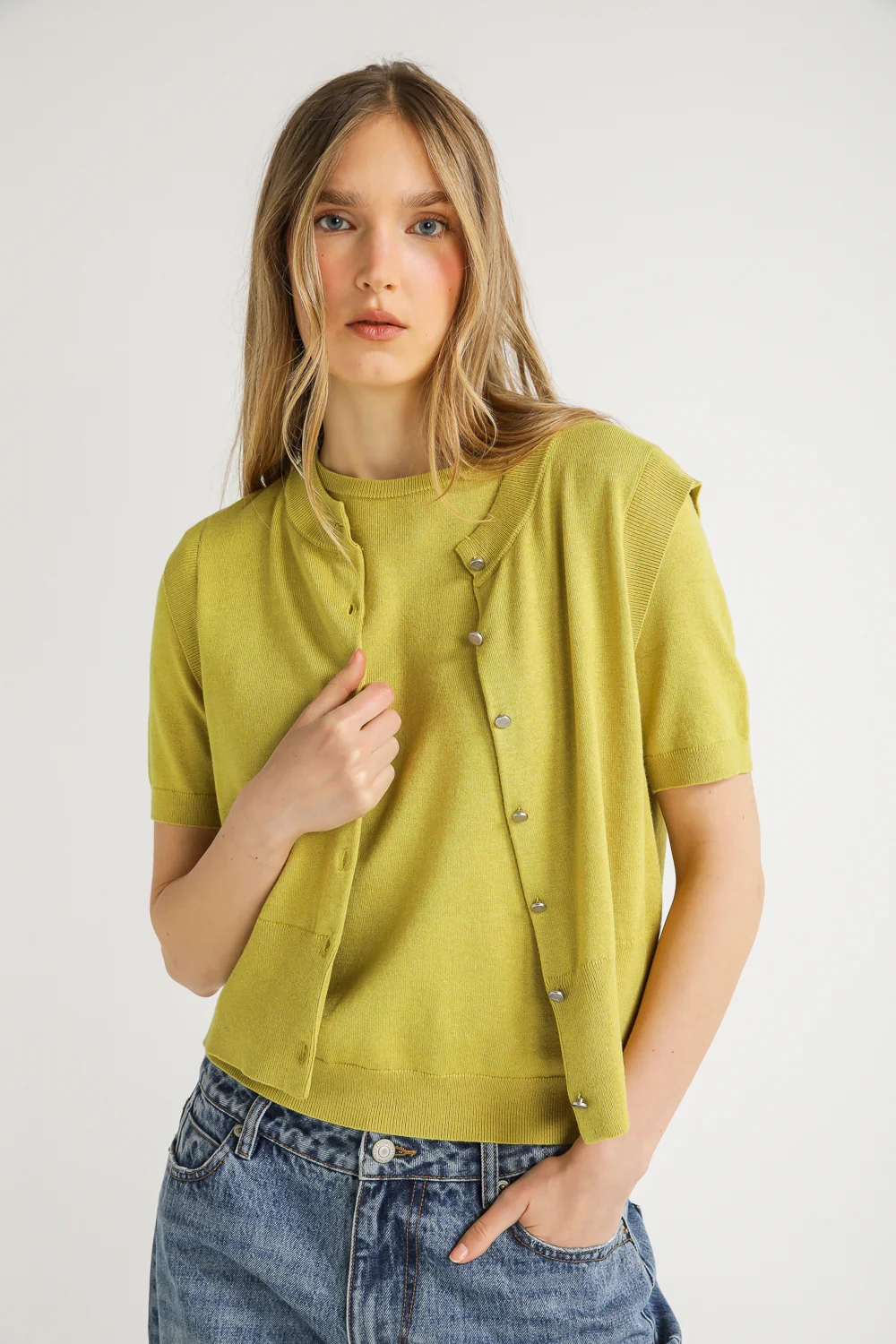 Knit Sleeveless Cardigan - Image 12