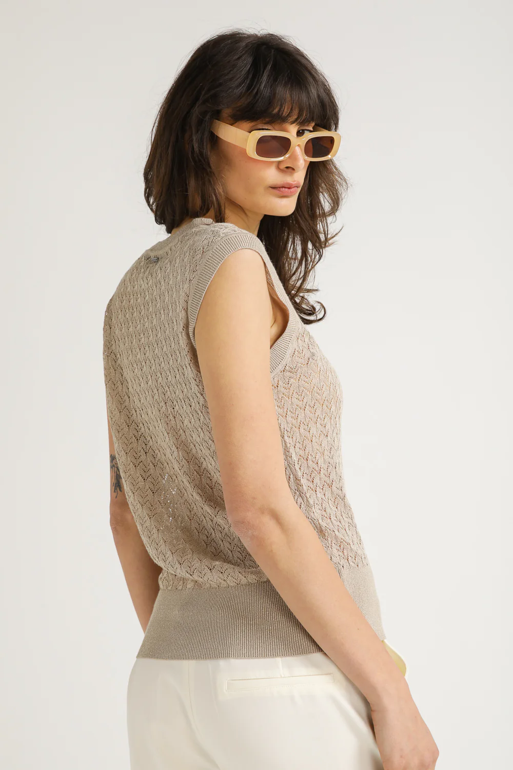 Textured Knit Sleeveless Top - Image 12