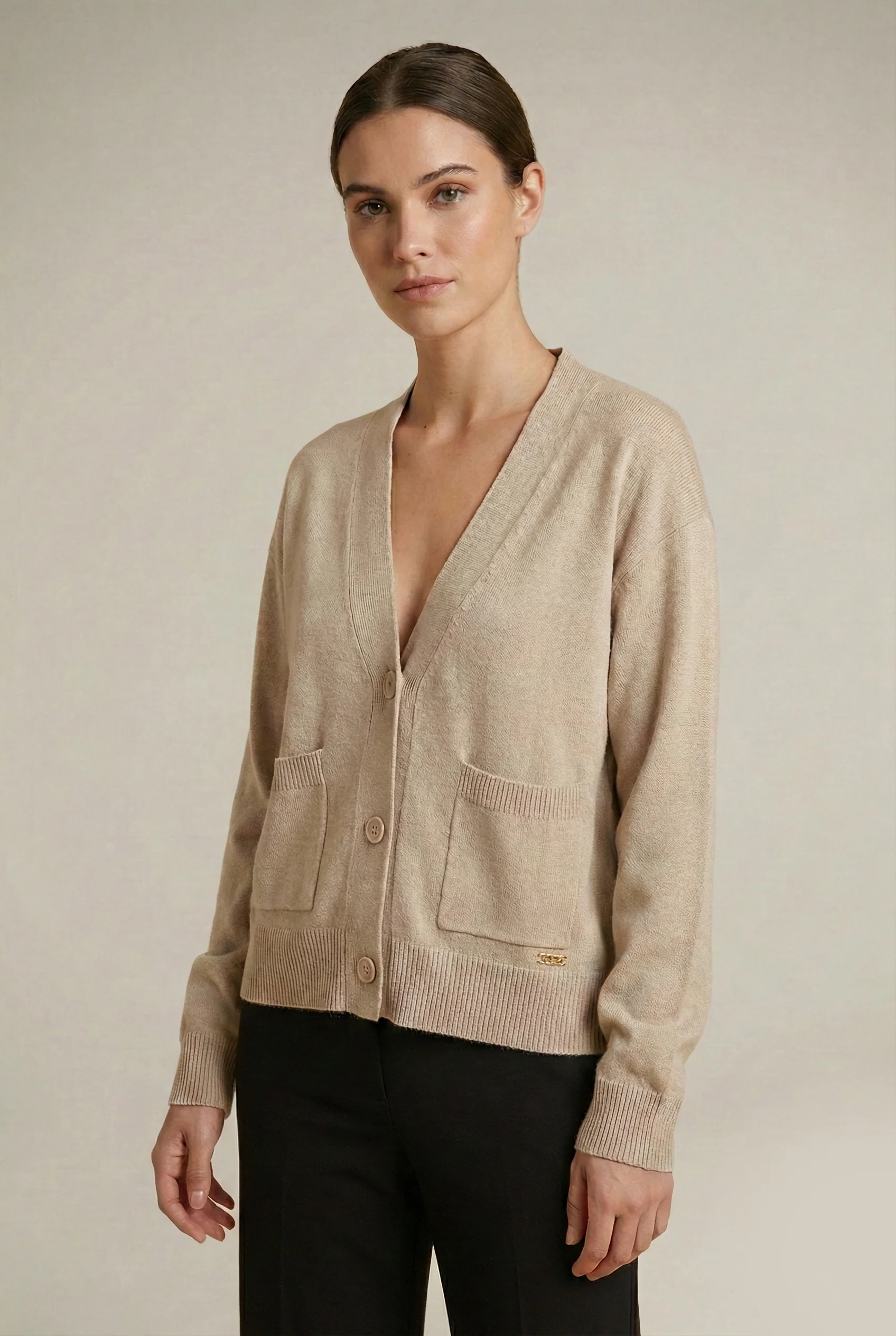 Knitted Buttoned Cardigan - Image 7