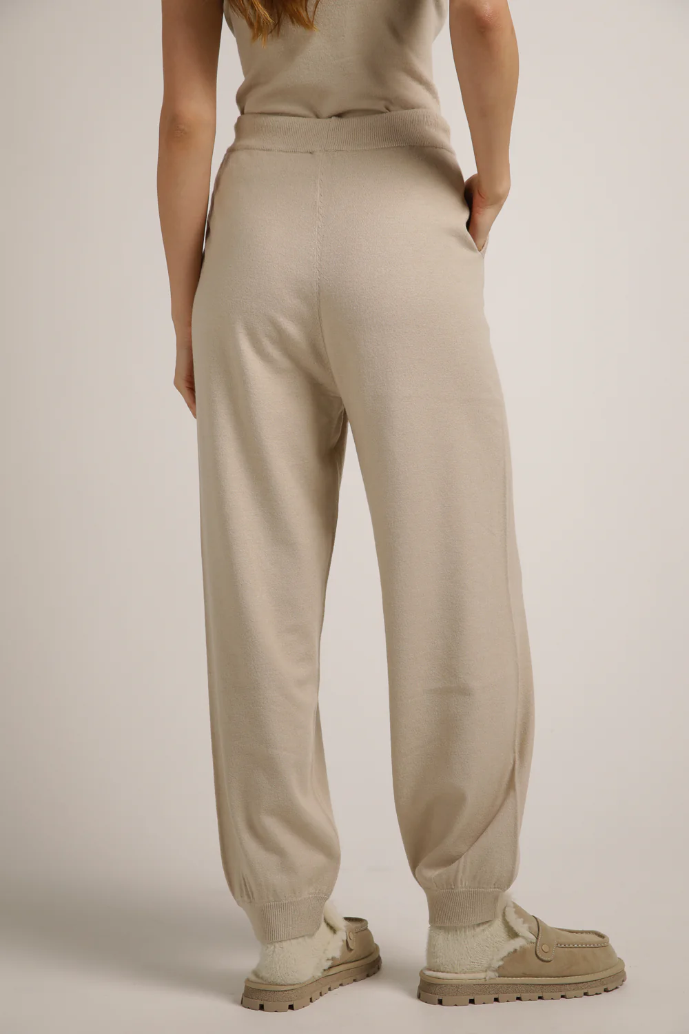 Knitted Cuffed Pants - Image 4