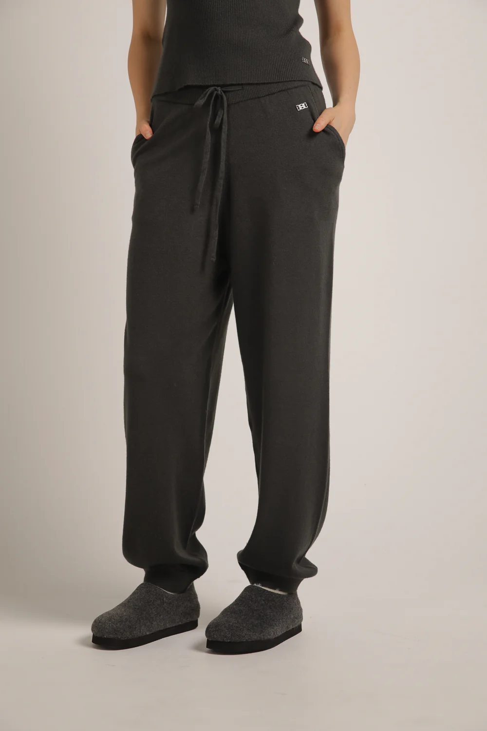 Knitted Cuffed Pants - Image 8