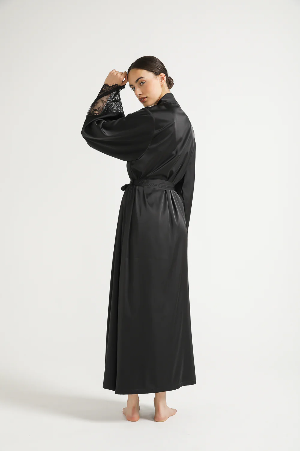 Laced Robe - Image 9