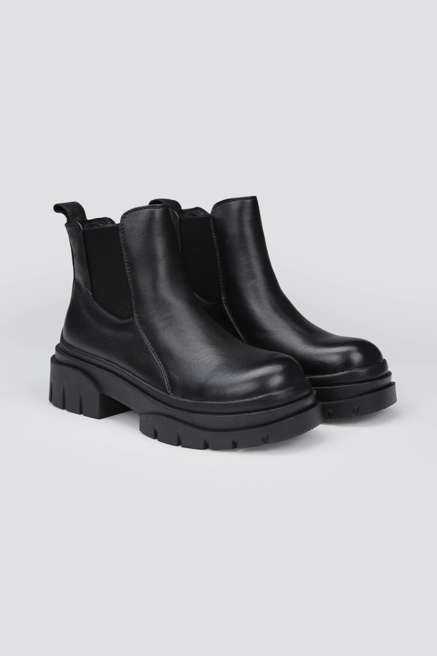 Chelsea Leather Boots - Image 2