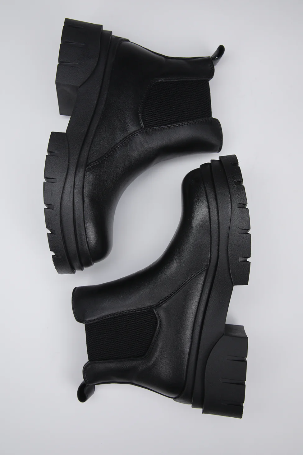 Chelsea Leather Boots - Image 4