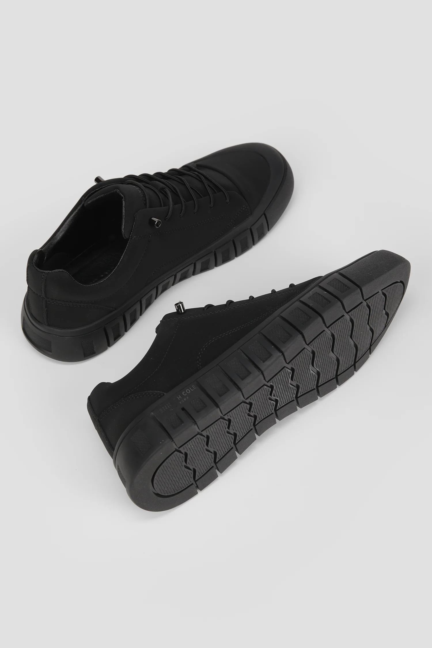 Leather Sneaker - Image 11