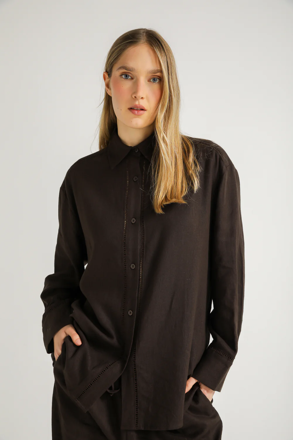 Linen Blend Shirt With Lace Trims - Image 3