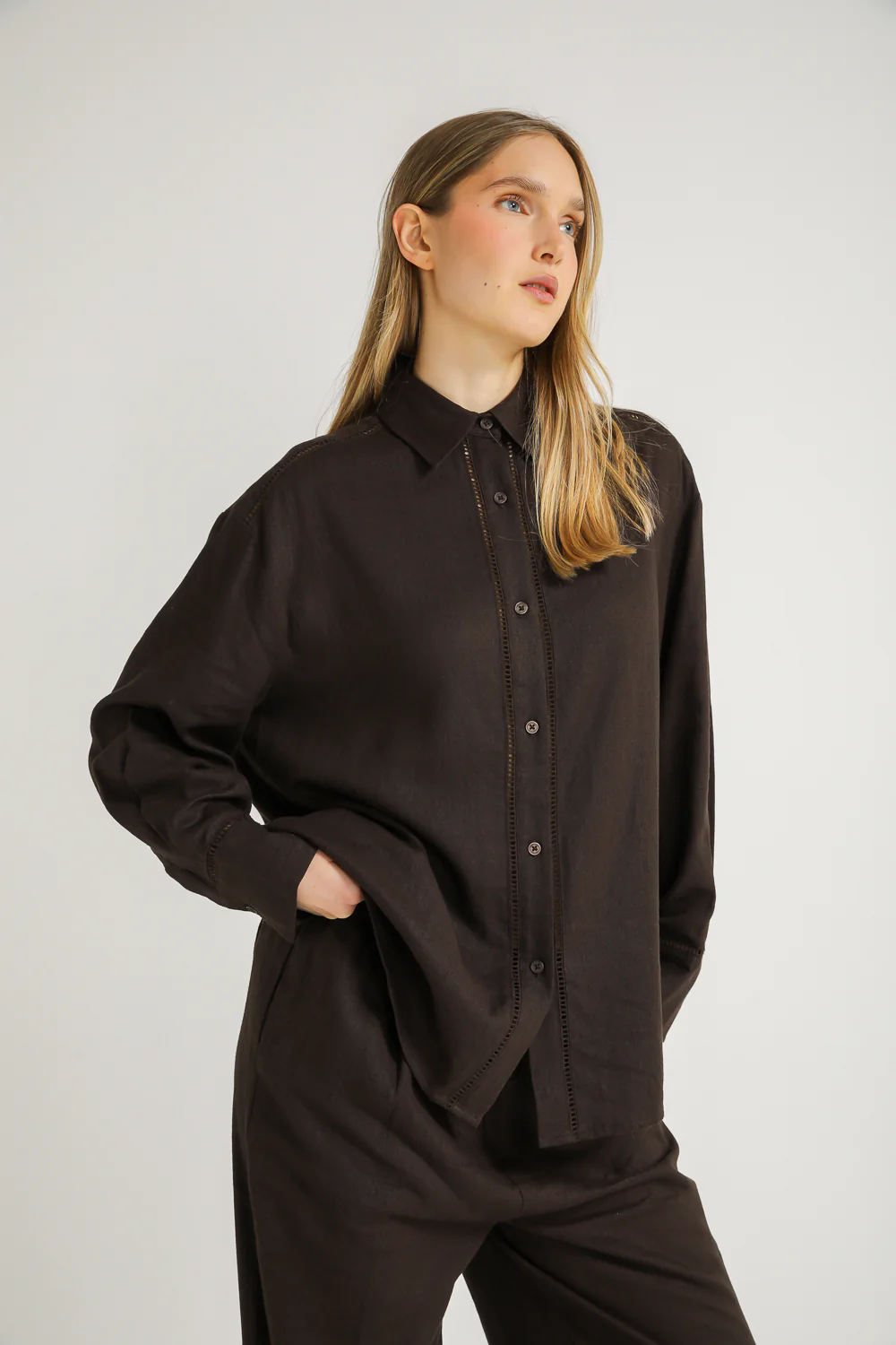 Linen Blend Shirt With Lace Trims - Image 4