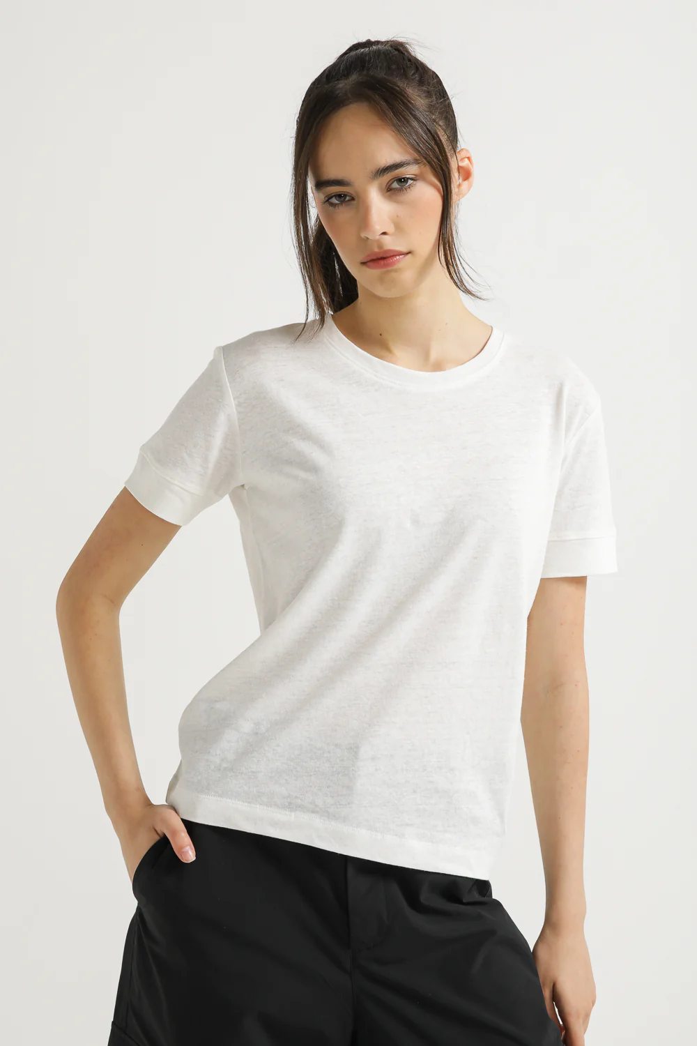 Linen blend Solid T-SHIRT