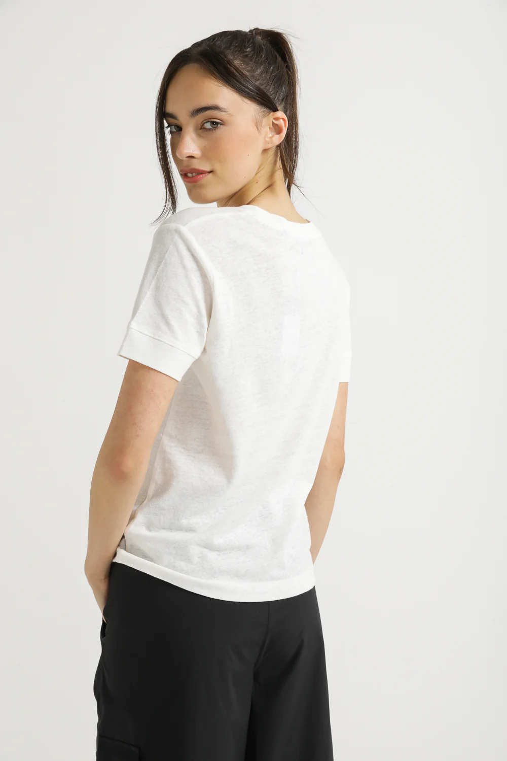 Linen blend Solid T-SHIRT - Image 2
