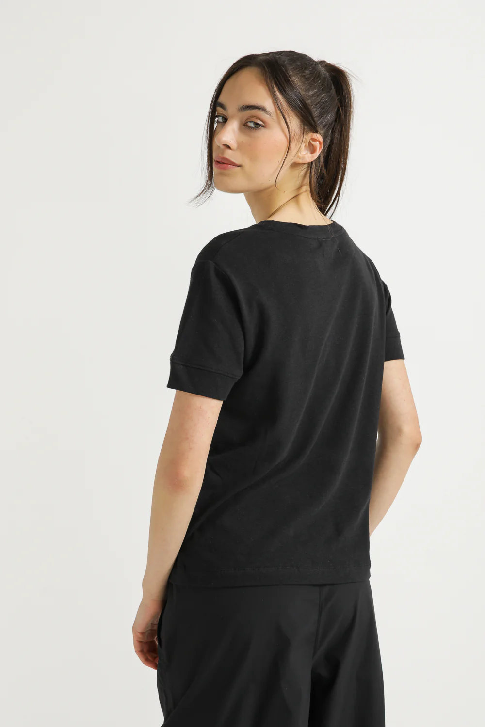Linen blend Solid T-SHIRT - Image 8