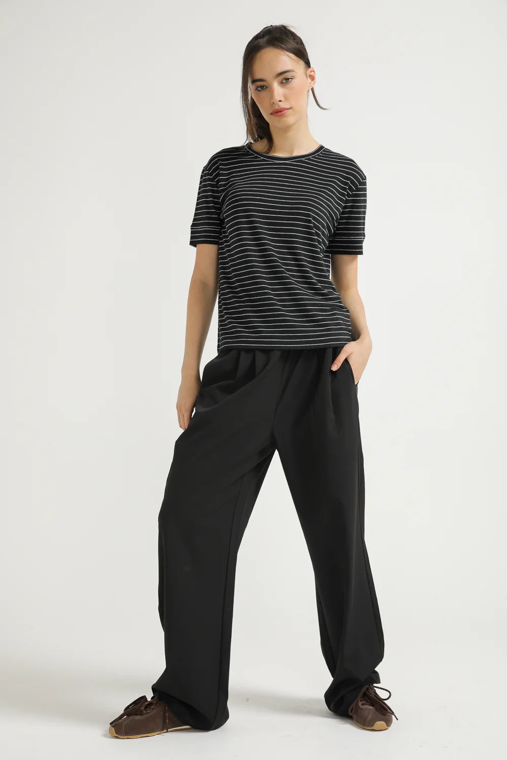 Linen blend striped T-SHIRT - Image 15
