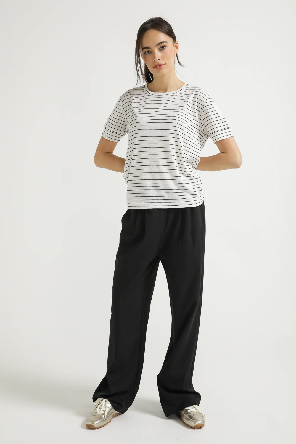 Linen blend striped T-SHIRT - Image 2