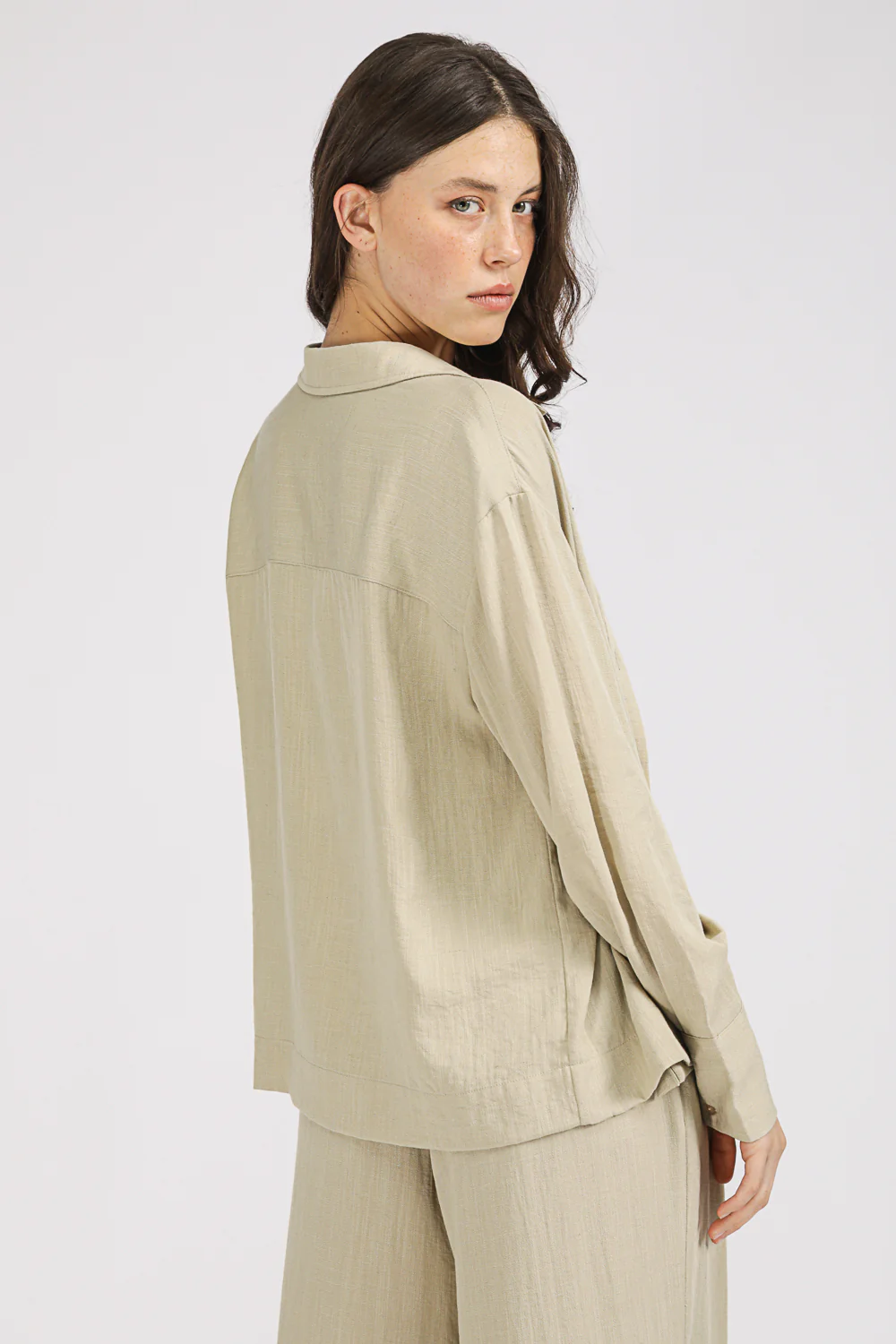 Long Sleeve Buttoned Shirt - Image 6