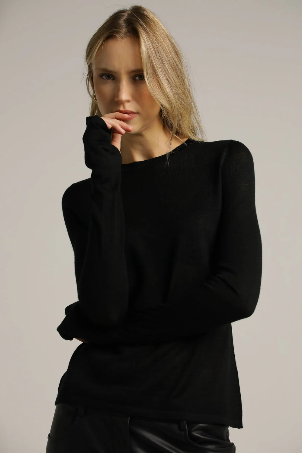 Crew Neck Knit - Image 9
