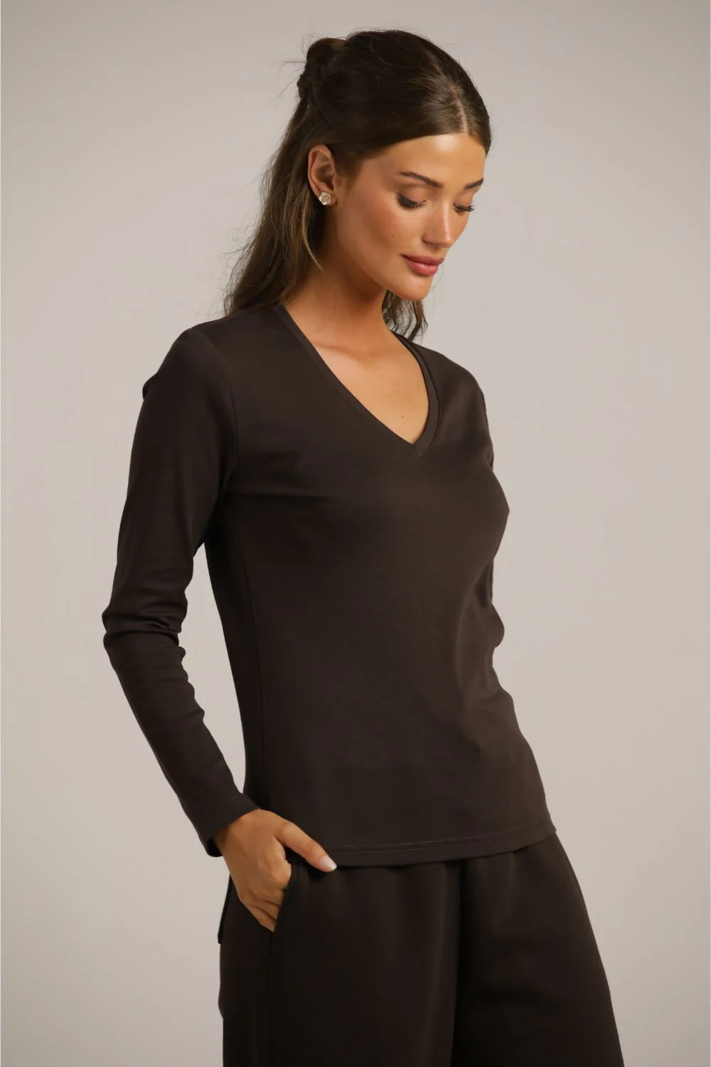 Long Sleeve V Neck T Shirt - Image 31