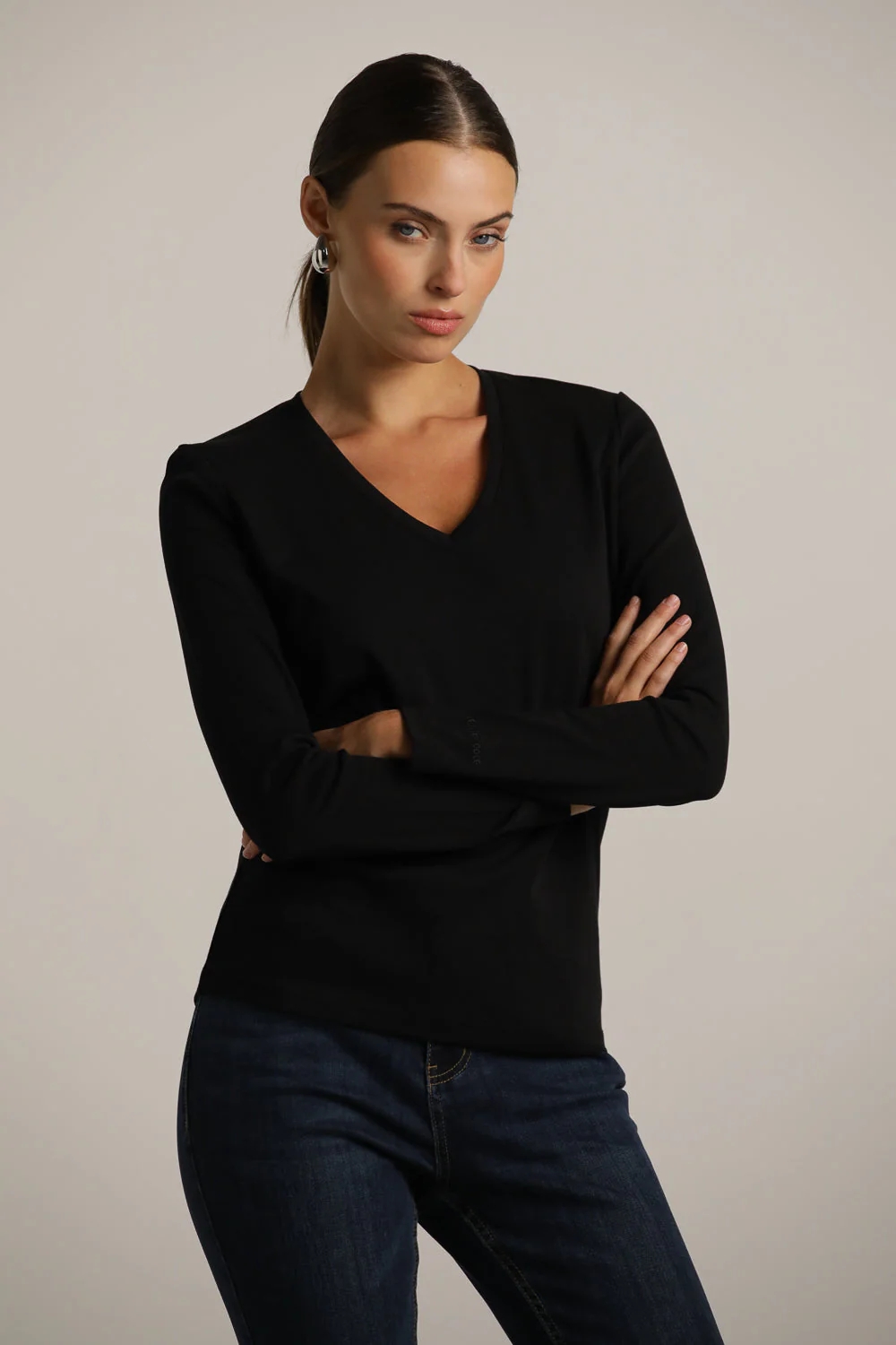 Long Sleeve V Neck T Shirt - Image 6