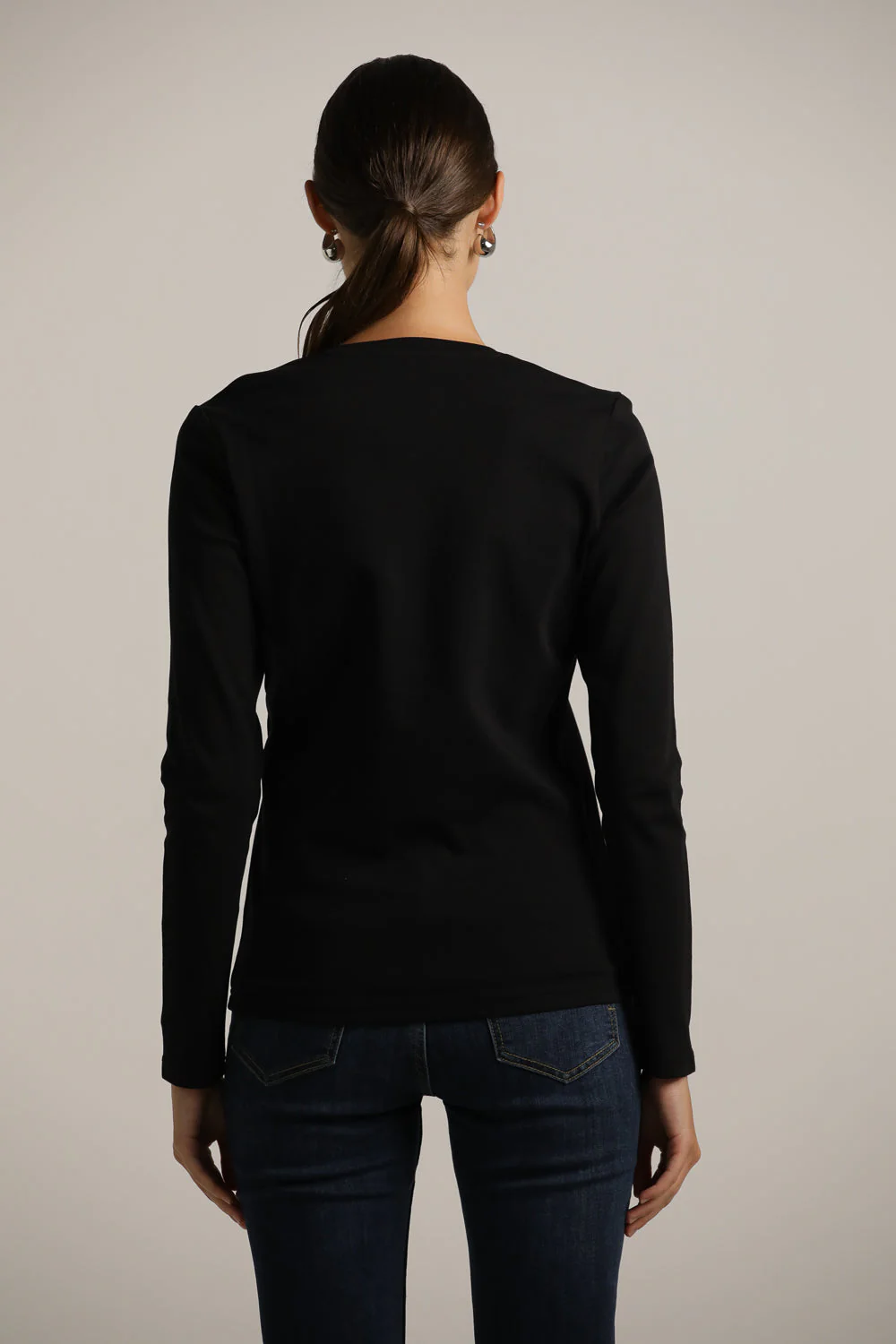Long Sleeve V Neck T Shirt - Image 9