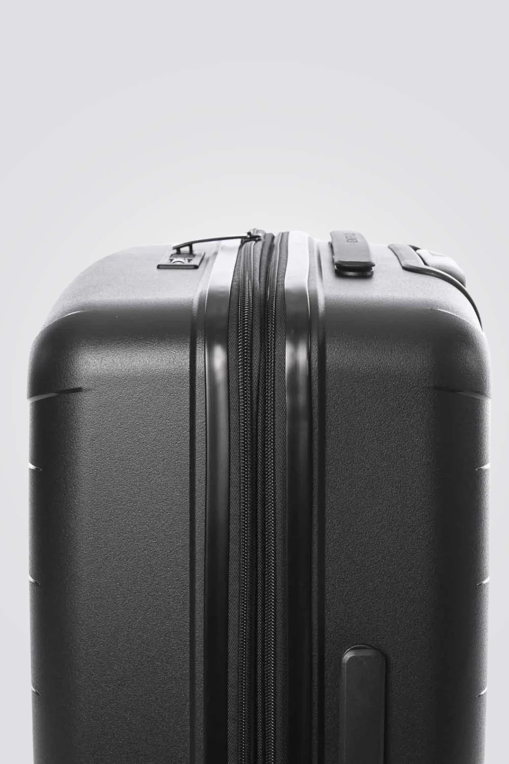 Medium Trolley Suitcase  24" - Image 24