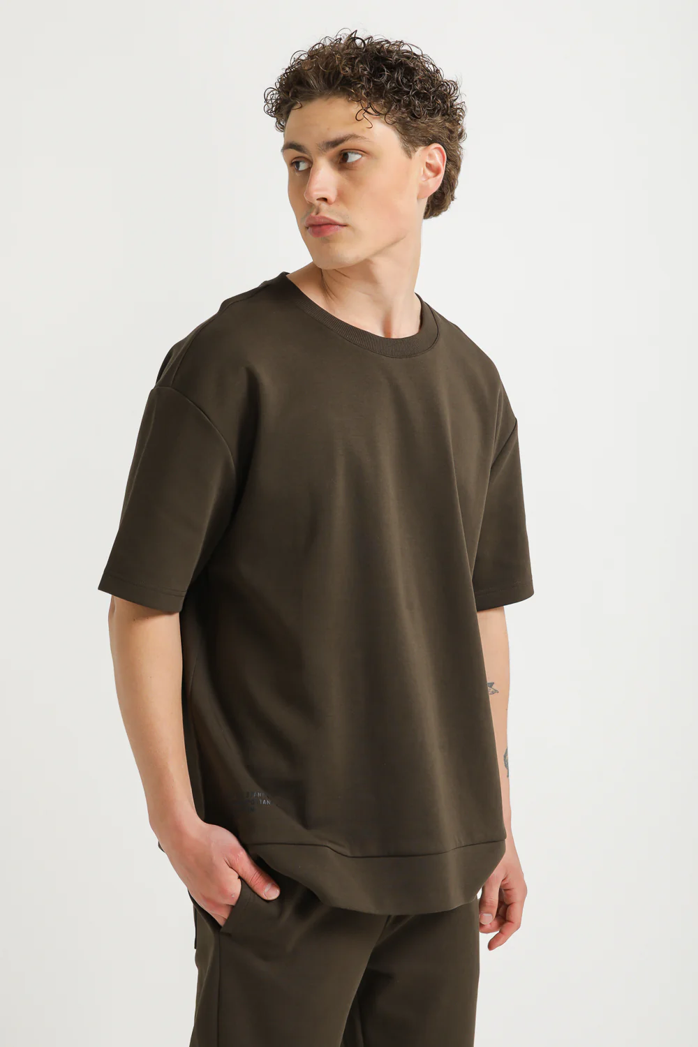 oversize tee shirt
iinterlock - Image 6