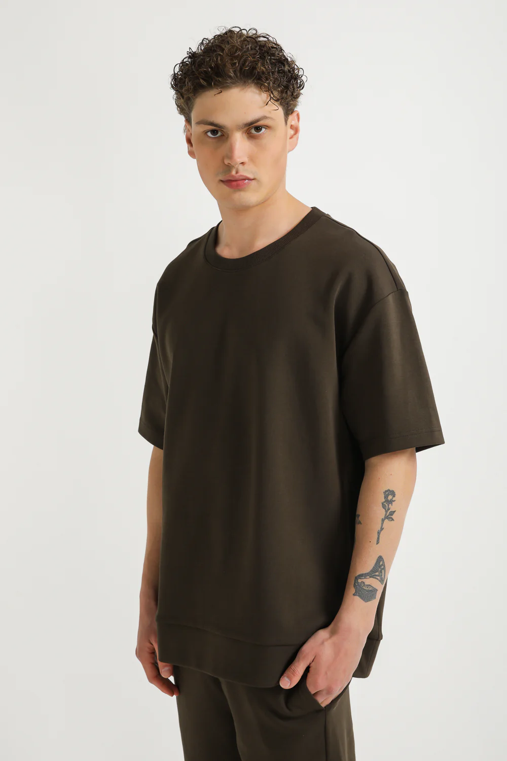 oversize tee shirt
iinterlock - Image 7