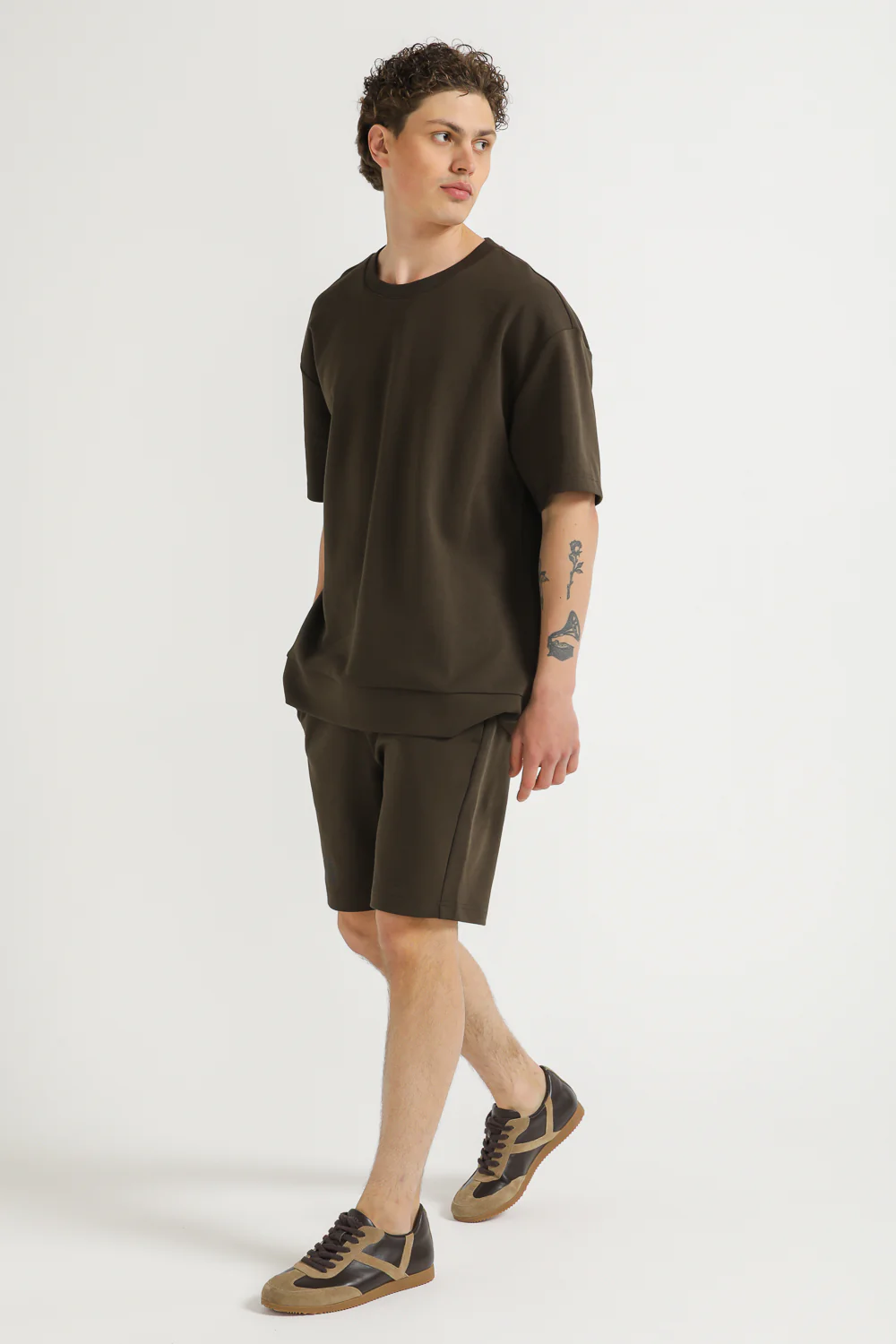 oversize tee shirt
iinterlock - Image 9