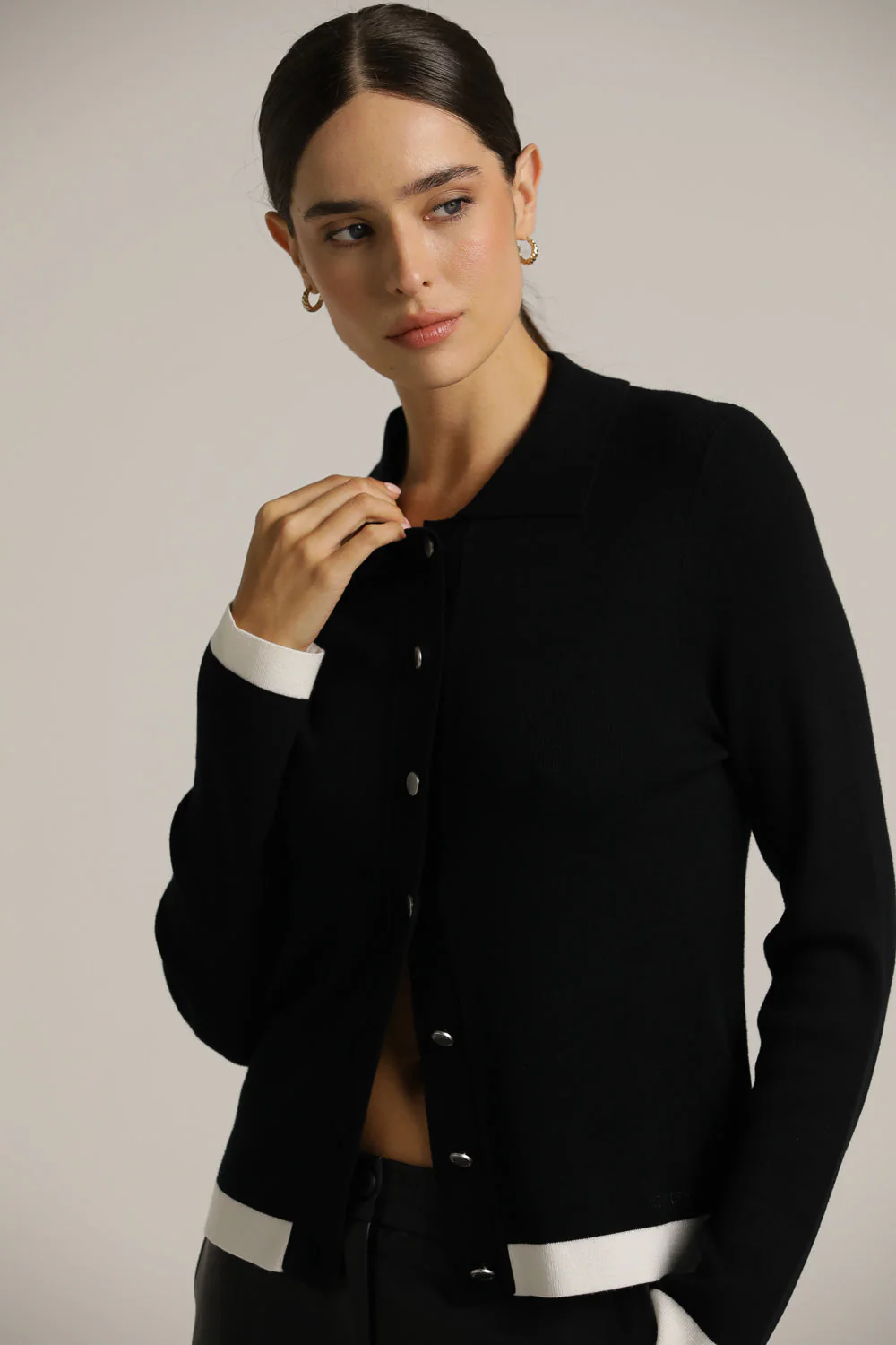 Polo Collar Knit Cardigan - Image 11
